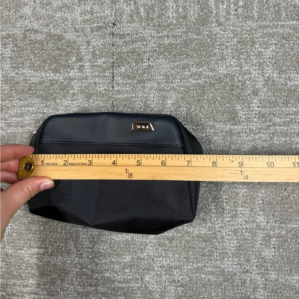 Tumi pre owned